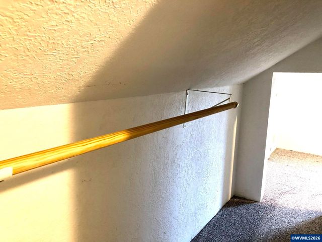 825 Treewood Ln SE, Salem, OR 97317