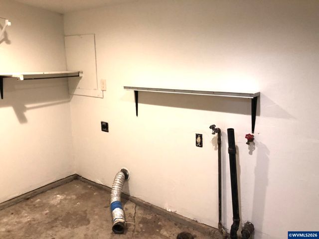 825 Treewood Ln SE, Salem, OR 97317