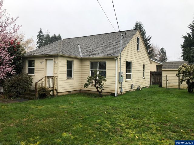 825 Treewood Ln SE, Salem, OR 97317