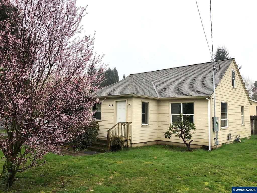 825 Treewood Ln SE, Salem, OR 97317