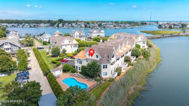 10 Waters Edge, Brielle, NJ 08730