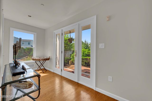 10 Waters Edge, Brielle, NJ 08730