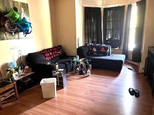 40 Byers St, Springfield, MA 01105