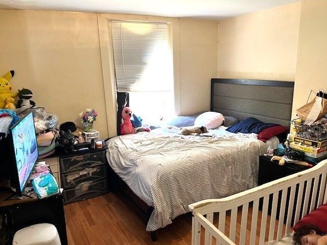 40 Byers St, Springfield, MA 01105