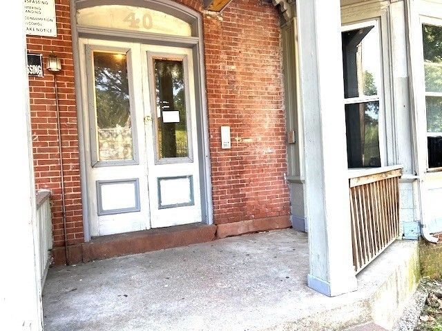 40 Byers St, Springfield, MA 01105
