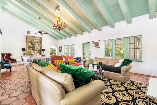 333 Murray Road, West Palm Beach, FL 33405