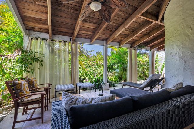 333 Murray Road, West Palm Beach, FL 33405
