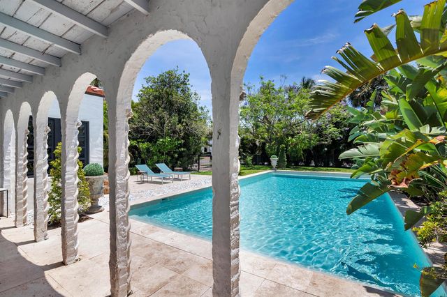 333 Murray Road, West Palm Beach, FL 33405