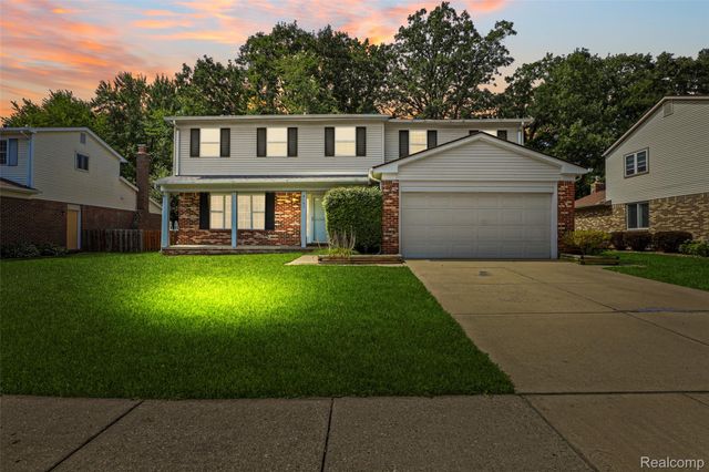 8167 Sandpiper Street, Canton Charter Township, MI 48187