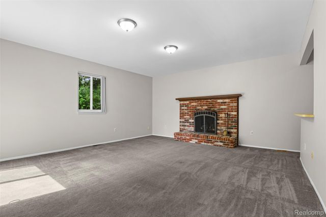 8167 Sandpiper Street, Canton Charter Township, MI 48187