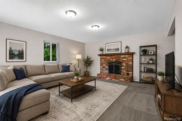 8167 Sandpiper Street, Canton Charter Township, MI 48187