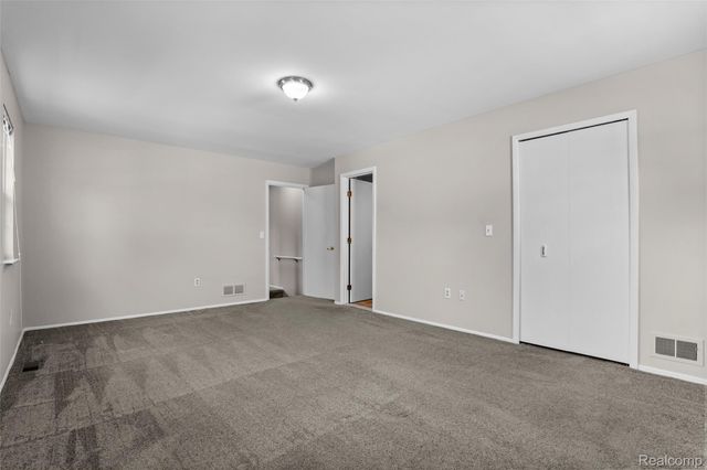 8167 Sandpiper Street, Canton Charter Township, MI 48187