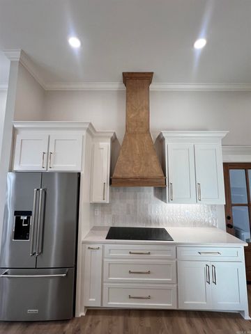 307 E Center Avenue, Searcy, AR 72143