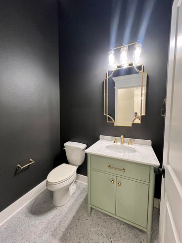 307 E Center Avenue, Searcy, AR 72143