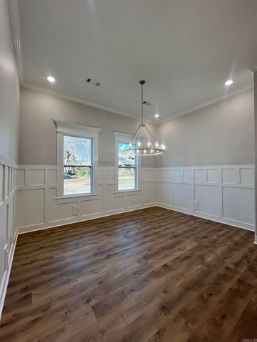 307 E Center Avenue, Searcy, AR 72143