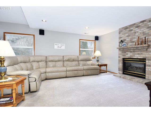 4396 Se 1ST Ter, Gresham, OR 97080