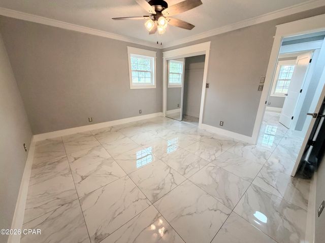 2112 Inwood Road, Grand Ridge, FL 32442