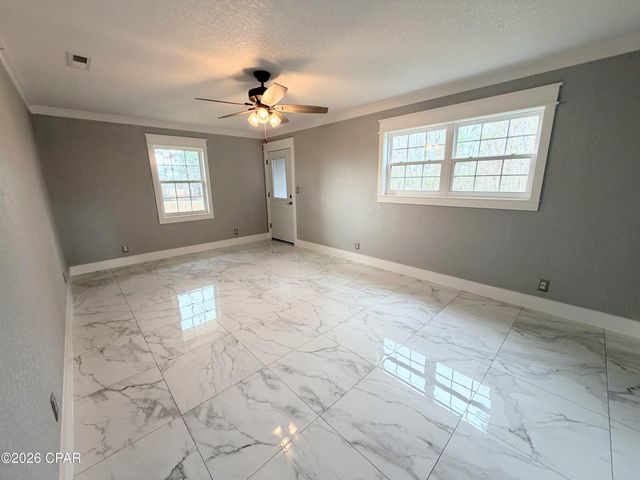 2112 Inwood Road, Grand Ridge, FL 32442