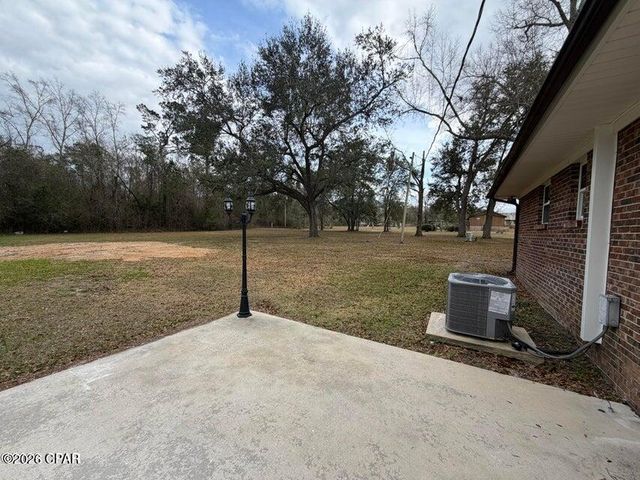 2112 Inwood Road, Grand Ridge, FL 32442