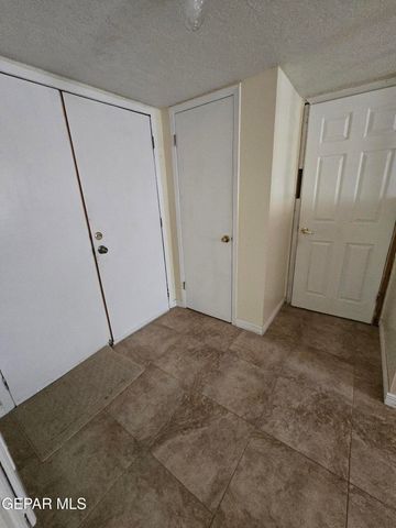 332 Carnival Drive, El Paso, TX 79912