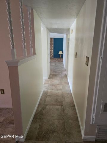 332 Carnival Drive, El Paso, TX 79912