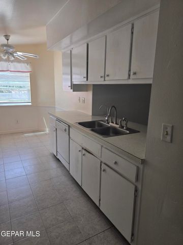 332 Carnival Drive, El Paso, TX 79912