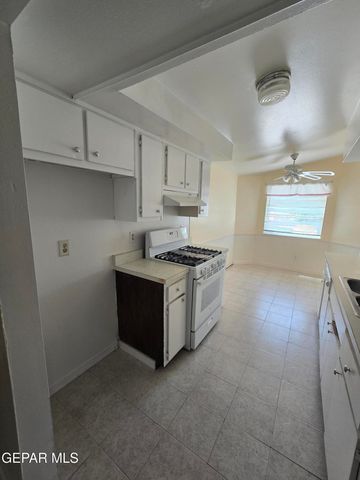 332 Carnival Drive, El Paso, TX 79912