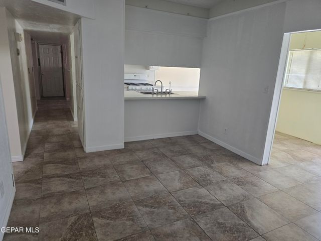 332 Carnival Drive, El Paso, TX 79912