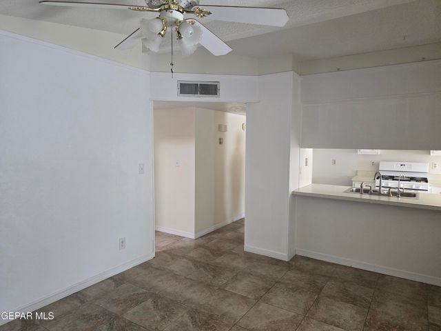 332 Carnival Drive, El Paso, TX 79912