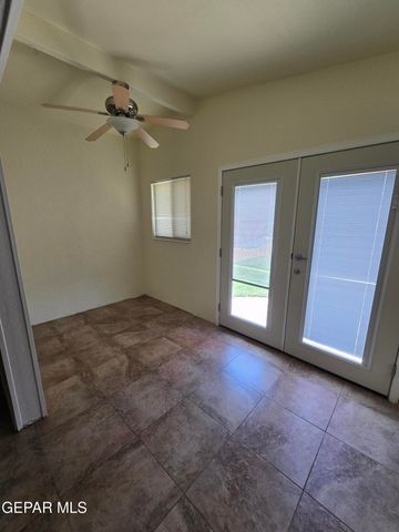 332 Carnival Drive, El Paso, TX 79912