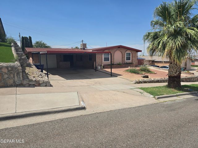 332 Carnival Drive, El Paso, TX 79912
