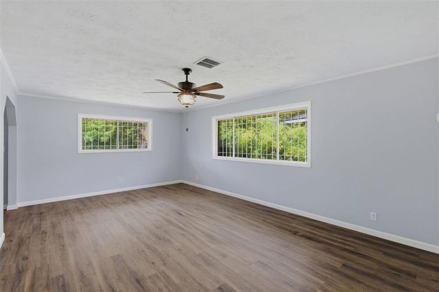 1024 Johanna Place, Lake Charles, LA 70601