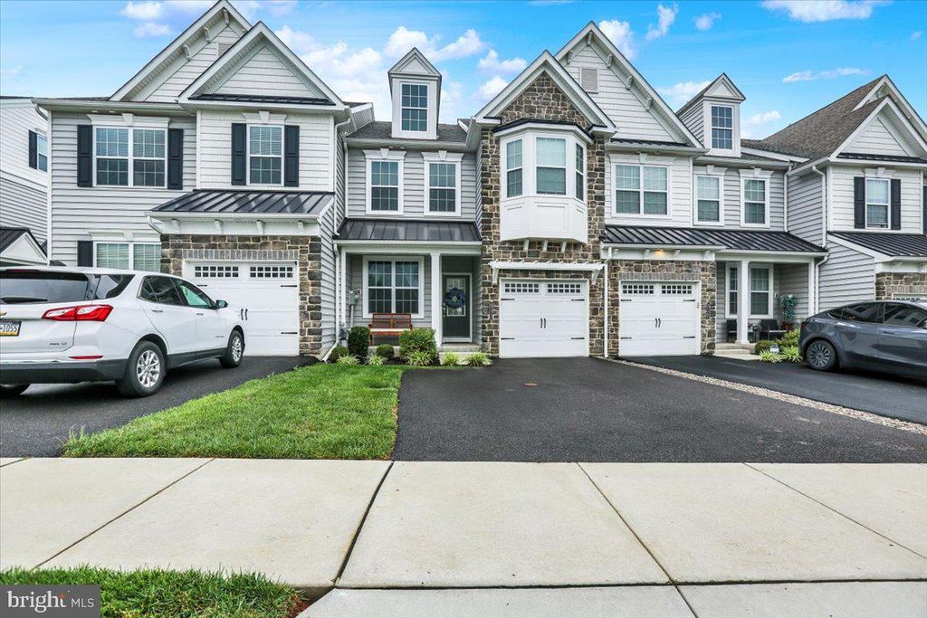311 FLINTROCK CT, Collegeville, PA 19426