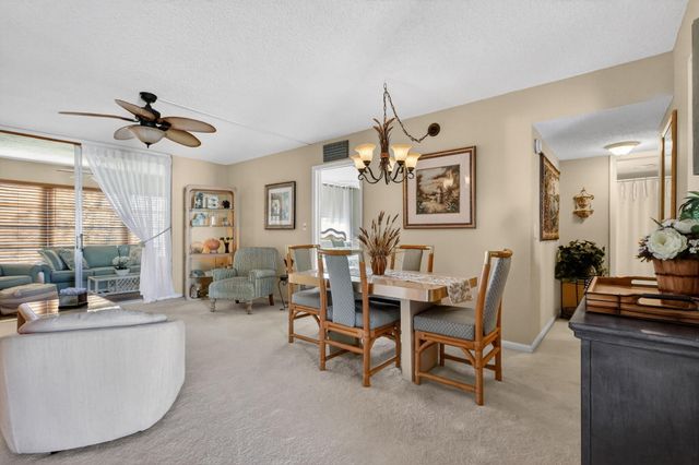 9 Willowbrook Lane 202, Delray Beach, FL 33446