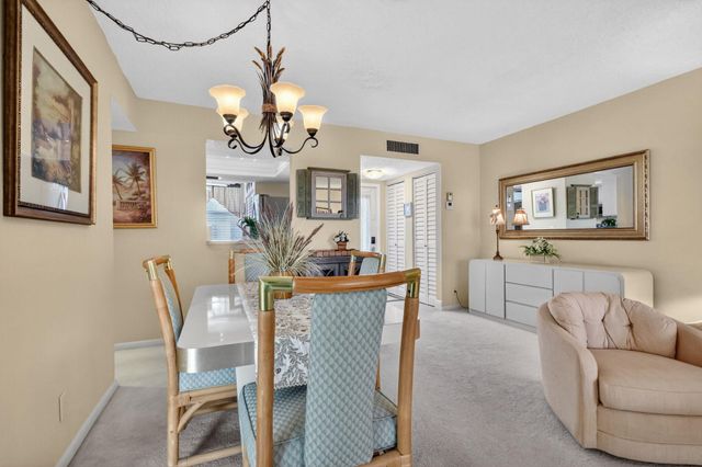 9 Willowbrook Lane 202, Delray Beach, FL 33446