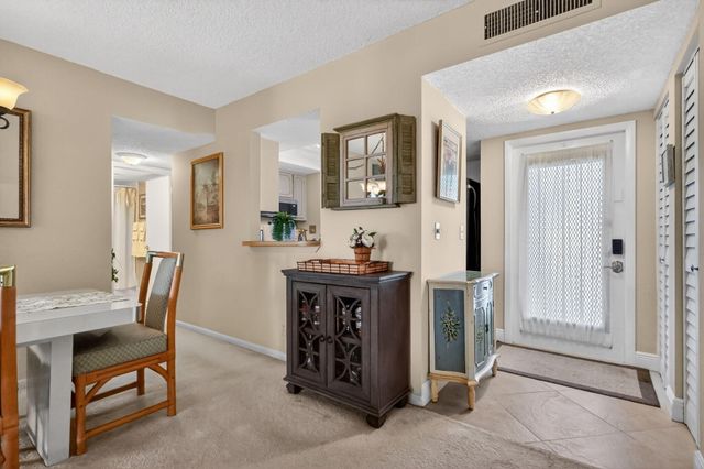 9 Willowbrook Lane 202, Delray Beach, FL 33446