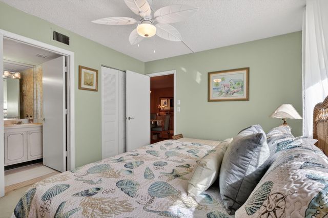 9 Willowbrook Lane 202, Delray Beach, FL 33446