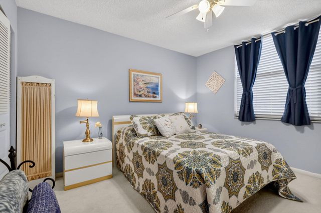 9 Willowbrook Lane 202, Delray Beach, FL 33446