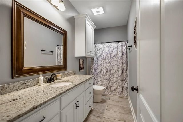 15831 Red Cloud Drive, Lindale, TX 75771