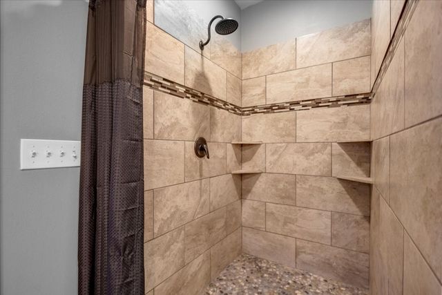 15831 Red Cloud Drive, Lindale, TX 75771