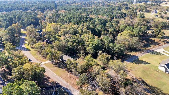 15831 Red Cloud Drive, Lindale, TX 75771