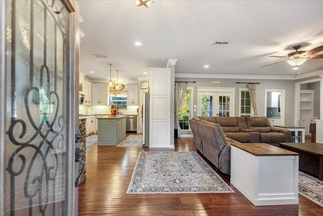 15831 Red Cloud Drive, Lindale, TX 75771