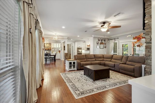 15831 Red Cloud Drive, Lindale, TX 75771