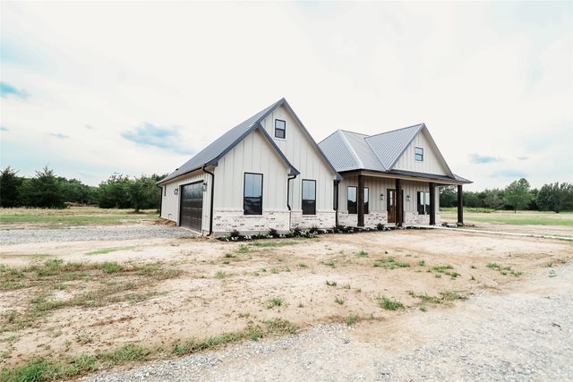 800 County Road 2505, Bonham, TX 75418