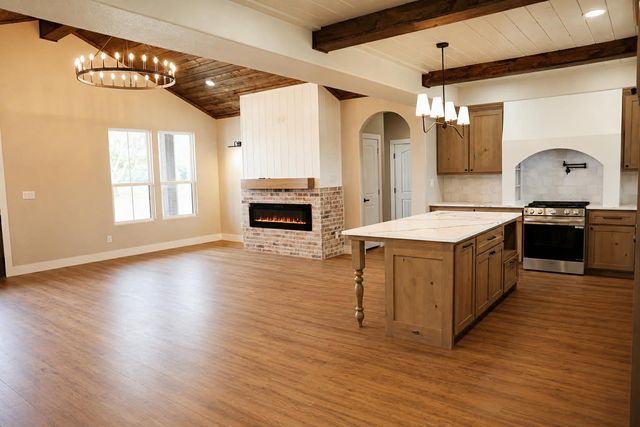 800 County Road 2505, Bonham, TX 75418