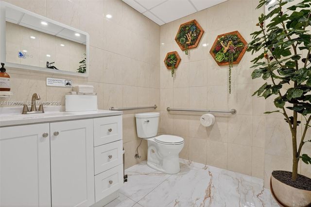 Beauty Salon For Sale In Hialeah, Hialeah, FL 33015