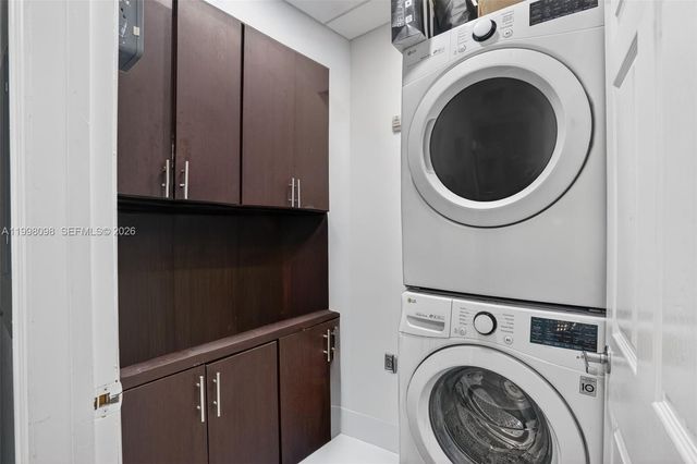 Beauty Salon For Sale In Hialeah, Hialeah, FL 33015