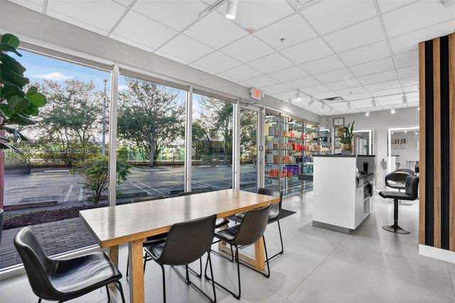 Beauty Salon For Sale In Hialeah, Hialeah, FL 33015