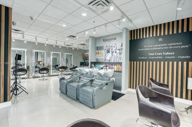 Beauty Salon For Sale In Hialeah, Hialeah, FL 33015