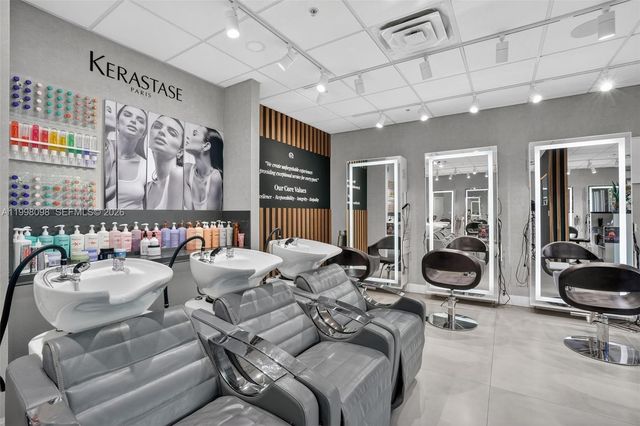 Beauty Salon For Sale In Hialeah, Hialeah, FL 33015